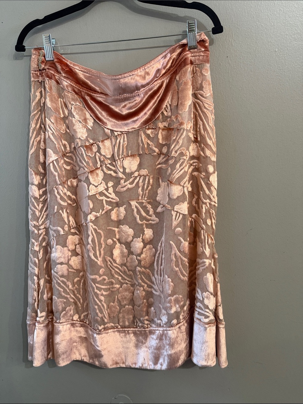 Marc Jacobs Blush Pink Floral Burnout Velvet Midi Skirt - Picture 4 of 5